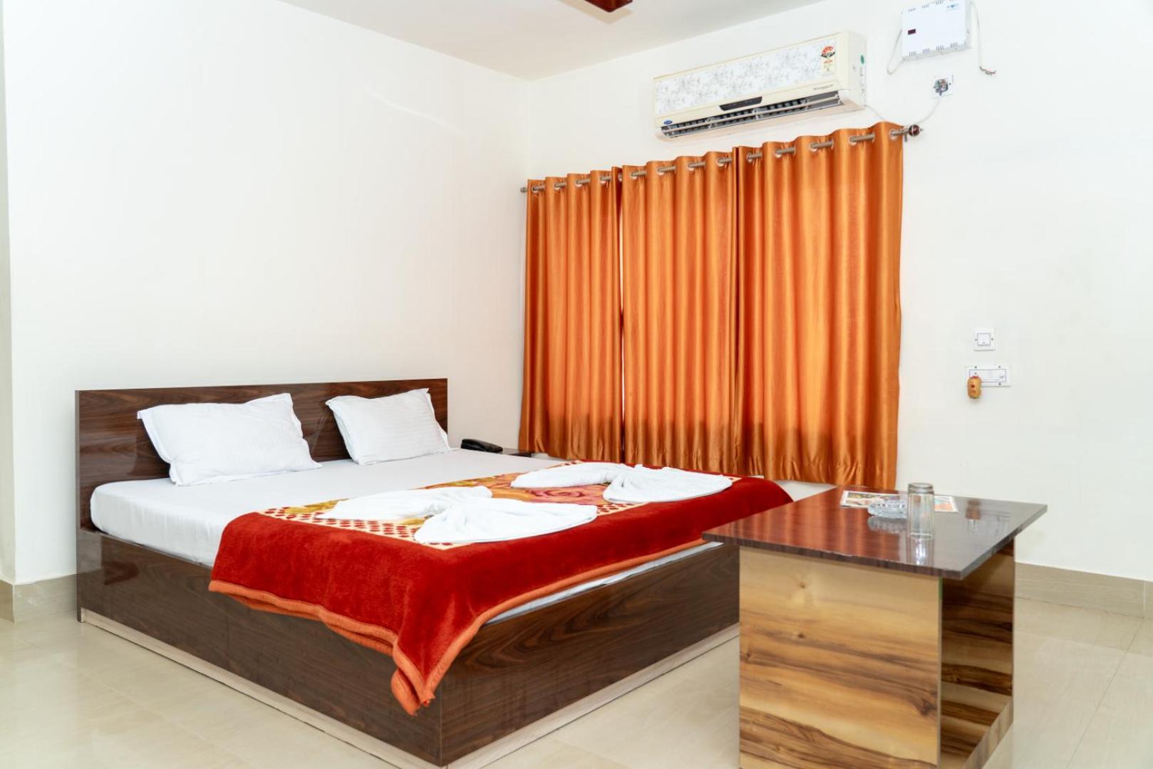 Hotel Nilkantha มันดราโมนี ภายนอก รูปภาพ