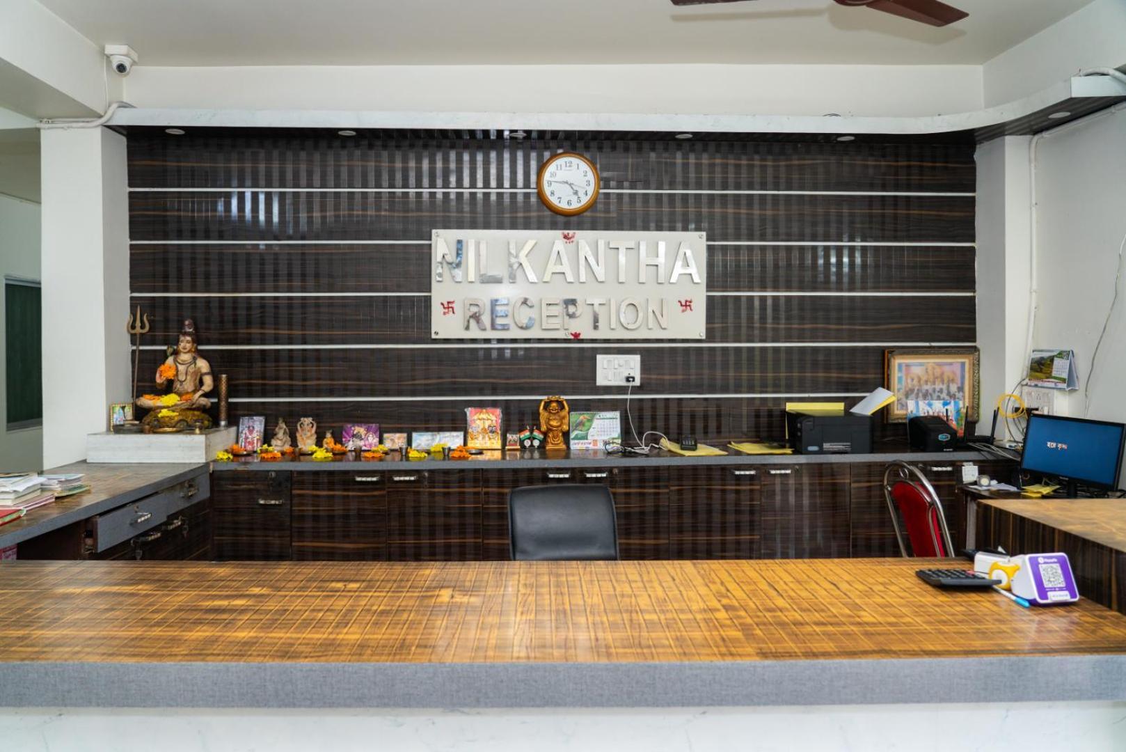 Hotel Nilkantha มันดราโมนี ภายนอก รูปภาพ